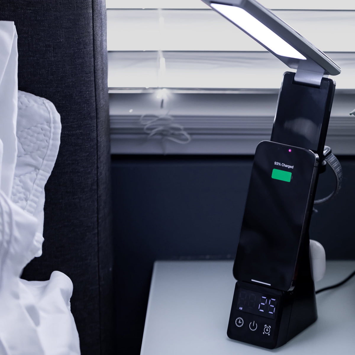 Sinaa Light 10.9' 5-in-1 LED Dimmable Wireless Charging Foldable Hinge Desk Lamp